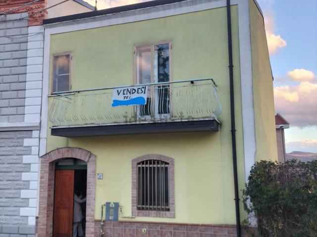 Villetta indipendente in vendita di 150 m² in Via Olmo D&apos Ettore