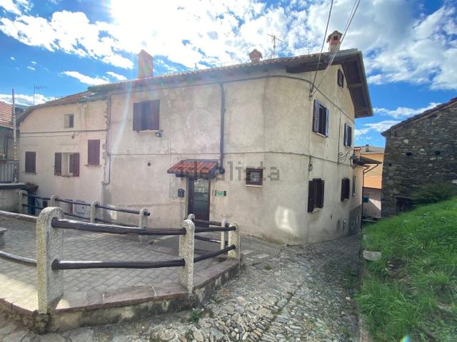 Villetta indipendente in vendita di 150 m² in Via Lago D&apos Elio, 4