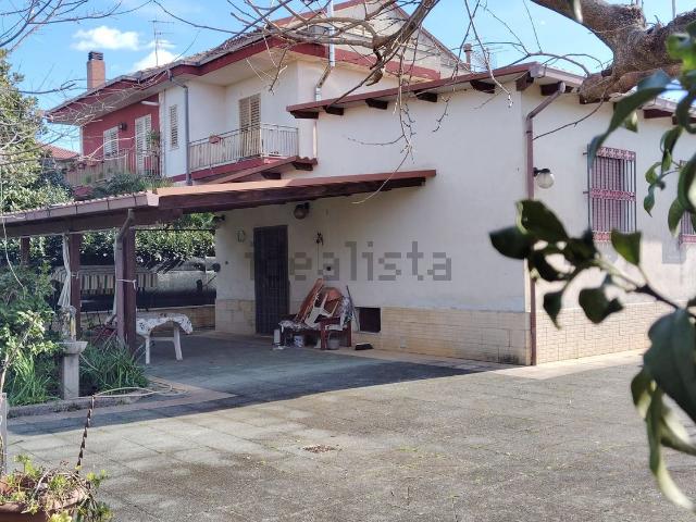 Villetta indipendente in vendita di 150 m² in Via Lago Laceno, 8
