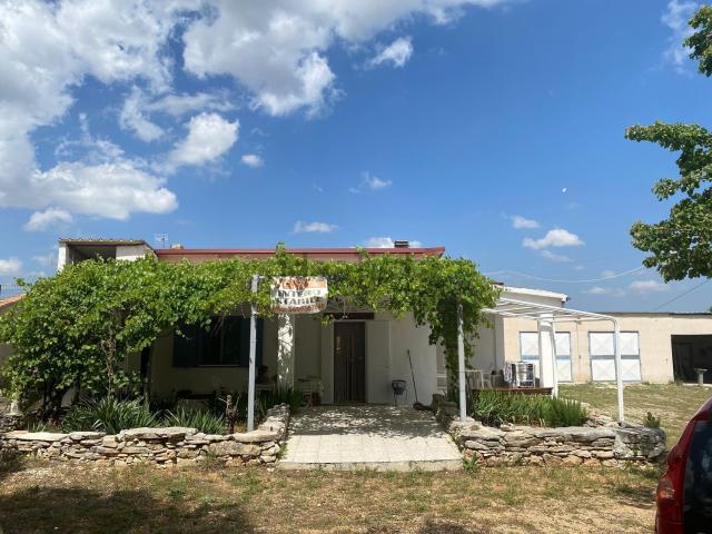 Villetta indipendente in vendita di 150 m² in Via Montefreddo, 1