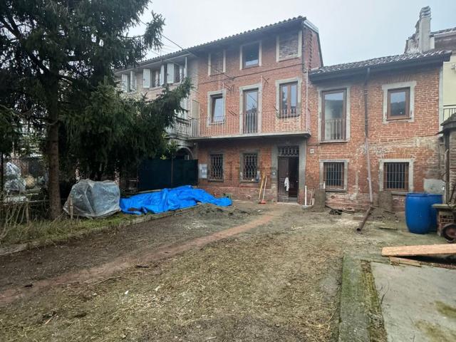Villetta indipendente in vendita di 150 m² in Via Montegrappa