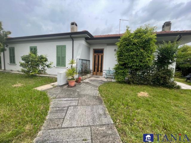 Villetta indipendente in vendita di 150 m² in Via Macchia, 12