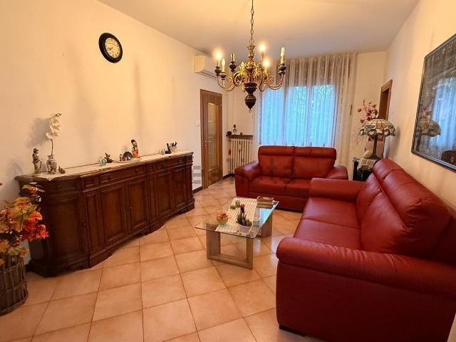 Villetta indipendente in vendita di 150 m² in Via Magenta