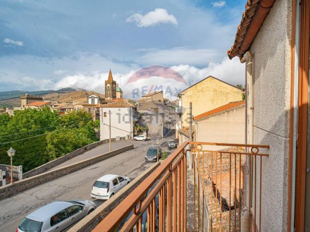 Villetta indipendente in vendita di 150 m² in Via Erasmo Marotta, 19