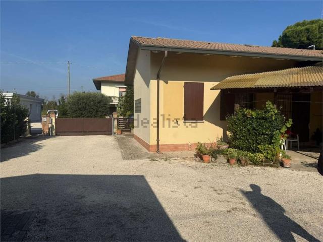 Villetta indipendente in vendita di 150 m² in Via Martiri Focaccia