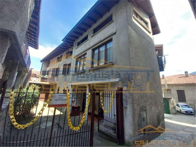 Villetta indipendente in vendita di 150 m² in Via Sotto Torre, 24