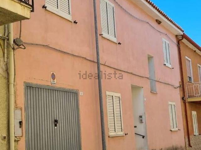 Villetta indipendente in vendita di 150 m² in Via Satta