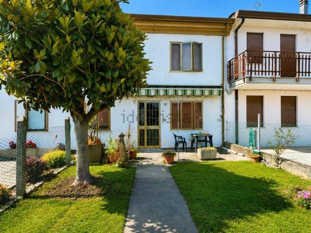 Villetta indipendente in vendita di 150 m² in Via Sabbioni