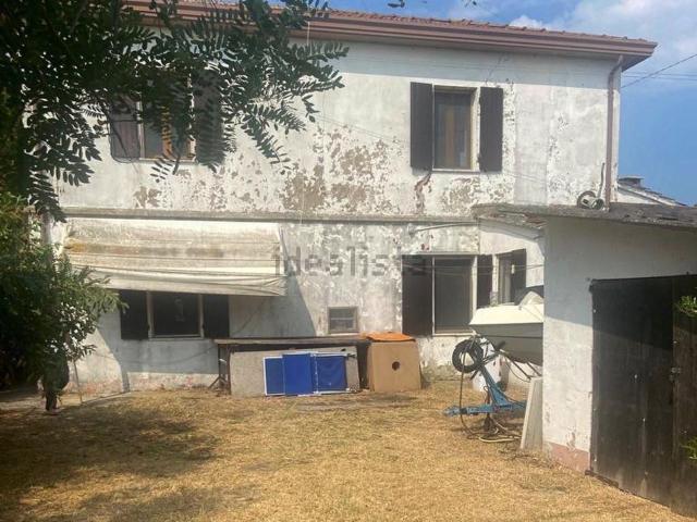 Villetta indipendente in vendita di 150 m² in Via Po di Goro