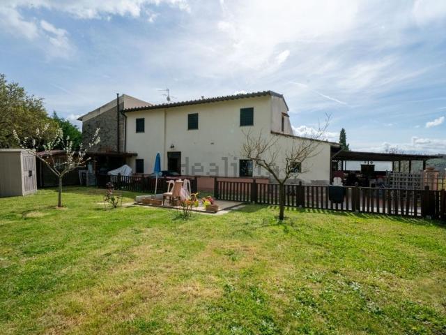 Villetta indipendente in vendita di 150 m² in Via Poggio alla Croce
