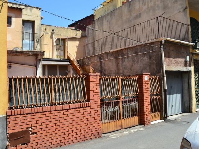 Villetta indipendente in vendita di 150 m² in Via Pennisi, 38