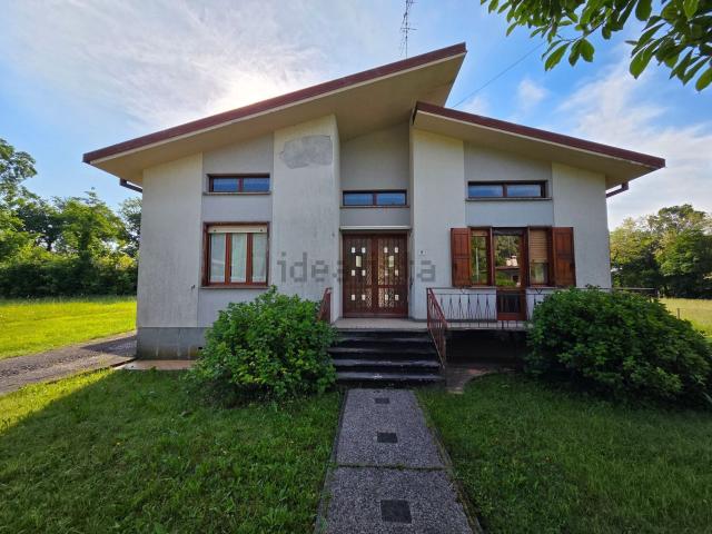 Villetta indipendente in vendita di 150 m² in Via Peressini, 15