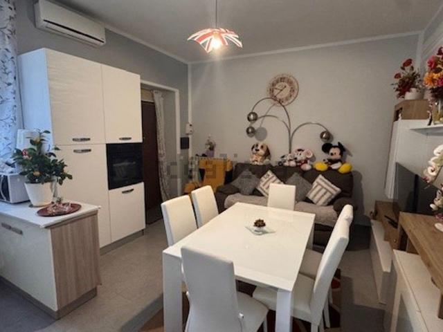 Villetta indipendente in vendita di 150 m² in Via Pietro Magenta