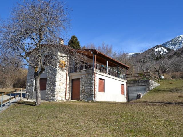 Villetta indipendente in vendita di 150 m² in Via Prada