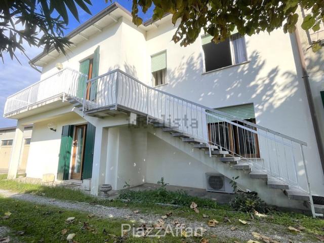 Villetta indipendente in vendita di 150 m² in Via Roma