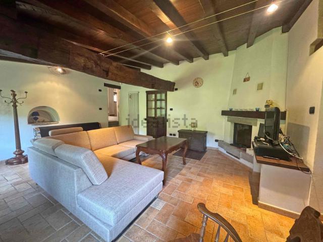 Villetta indipendente in vendita di 150 m² in Via Romagnano, 21