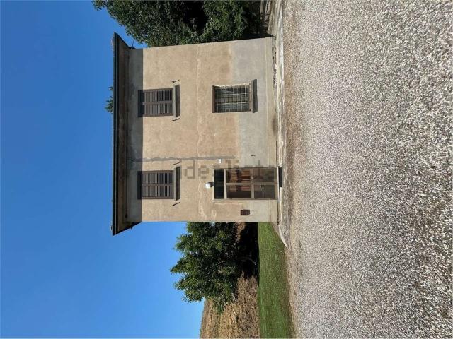 Villetta indipendente in vendita di 150 m² in Via Reale Voltana