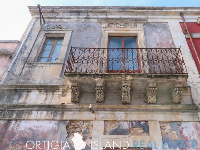 Villetta indipendente in vendita di 150 m² in Via Regina Elena