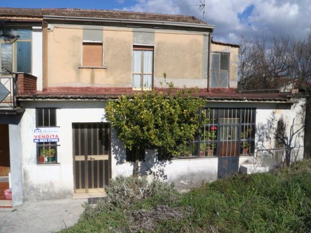 Villetta indipendente in vendita di 150 m² in Via Torre Alfieri, 131