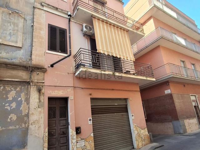 Villetta indipendente in vendita di 150 m² in Via Tricolore