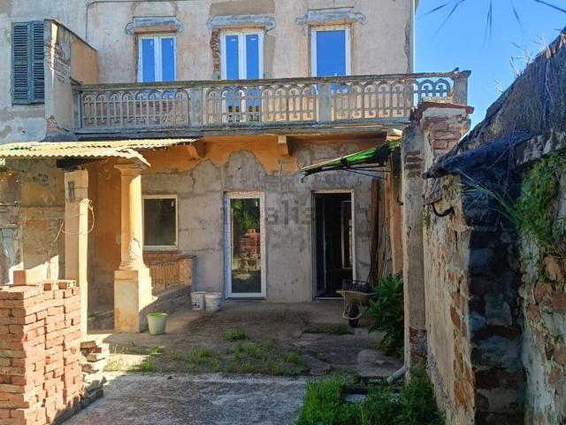 Villetta indipendente in vendita di 150 m² in Via Volpi, 14