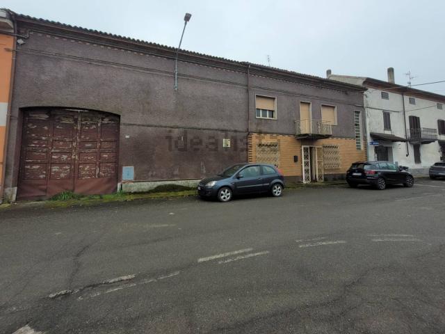 Villetta indipendente in vendita di 150 m² in Via Valenza