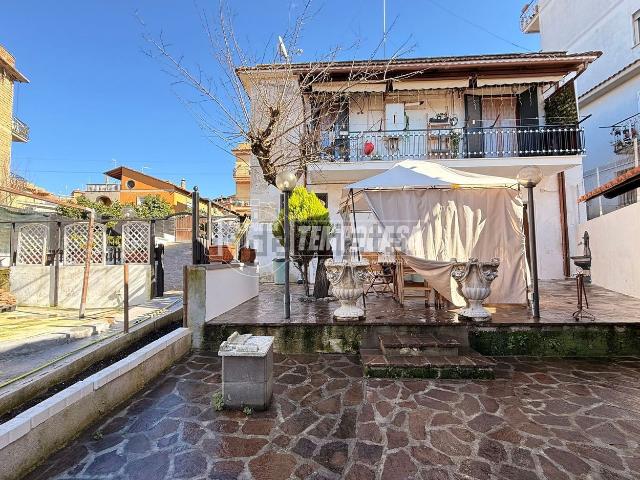 Villetta indipendente in vendita di 150 m² in Via Varzi, 67