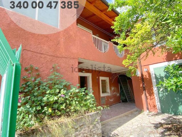 Villetta indipendente in vendita di 150 m² in Via Zecca, 58