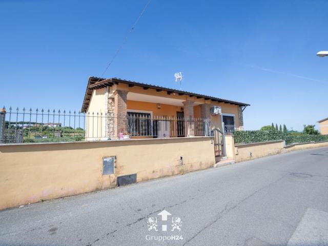 Villetta indipendente in vendita di 150 m² in Viale 1º Maggio, 6