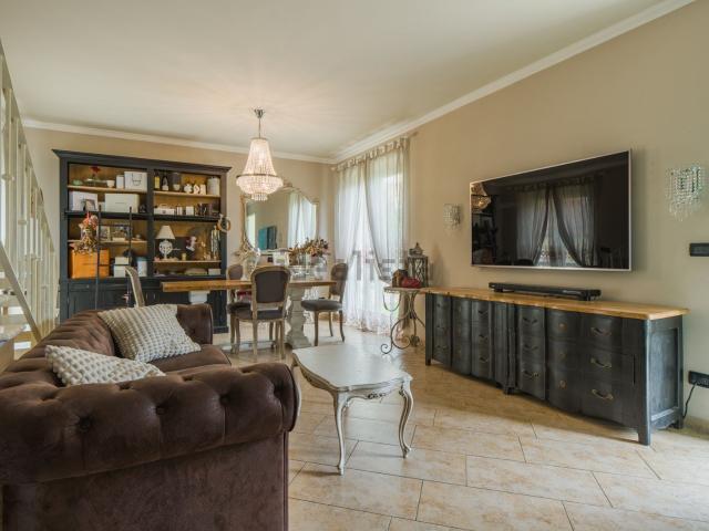 Villetta indipendente in vendita di 150 m² in Viale Giacomo Puccini