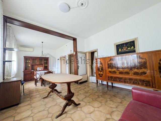 Villetta indipendente in vendita di 150 m² in Viale Montesi