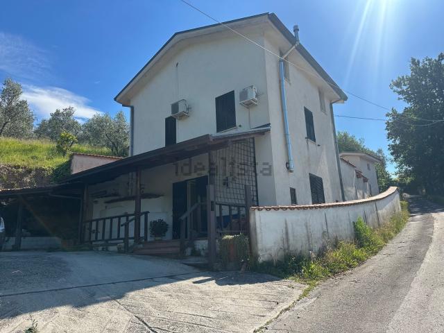 Villetta indipendente in vendita di 150 m² in Contrada Vallefredda
