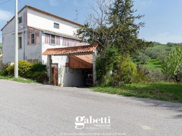 Villetta indipendente in vendita di 150 m² in Contrada Rizzacorno, 125