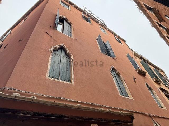 Villetta indipendente in vendita di 150 m² in Fondamenta de la Malvasia Vecchia, 2615