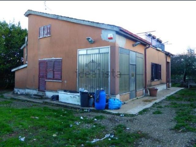 Villetta indipendente in vendita di 150 m² in Località boschetto