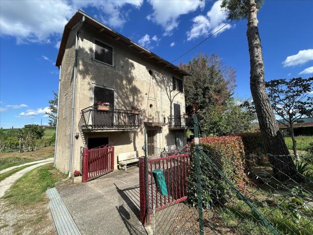 Villetta indipendente in vendita di 150 m² in Località Ceraso, 14