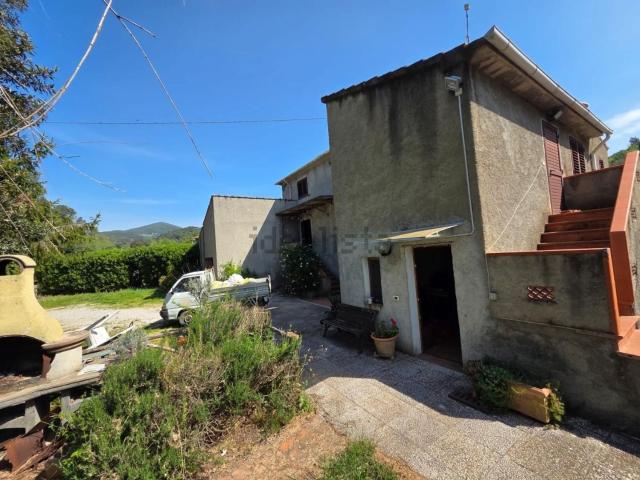 Villetta indipendente in vendita di 150 m² in Piazza Federico Baldasserini