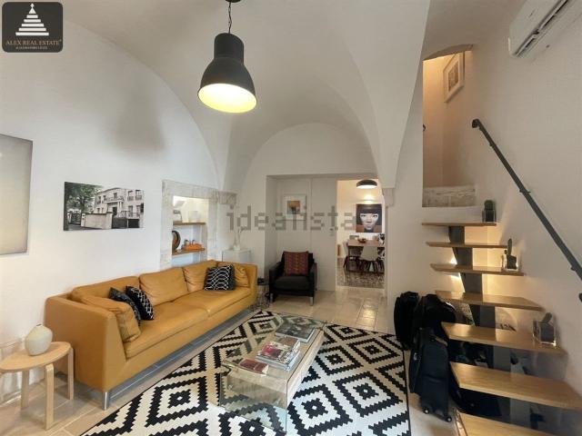 Villetta indipendente in vendita di 150 m² in Piazza Nicola e Costa