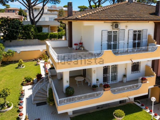 Villetta indipendente in vendita di 150 m² in Piazza Salvo D&apos Acquisto, 9