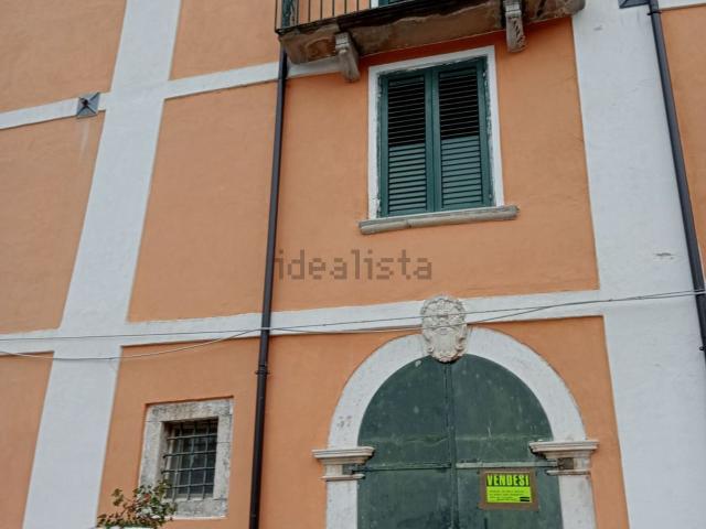 Villetta indipendente in vendita di 150 m² in Piazza Pietravalle, 37