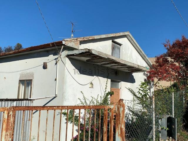 Villetta indipendente in vendita di 150 m² in Strada Colle Renazzo