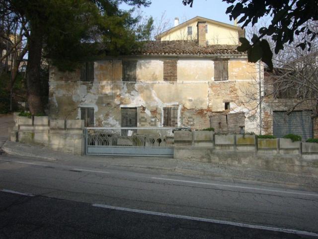 Villetta indipendente in vendita di 150 m² in Strada Giovanni Maria Lancisi, 136
