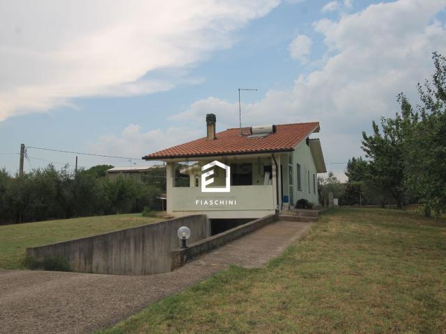 Villetta indipendente in vendita di 150 m² in Strada della Luna Piena