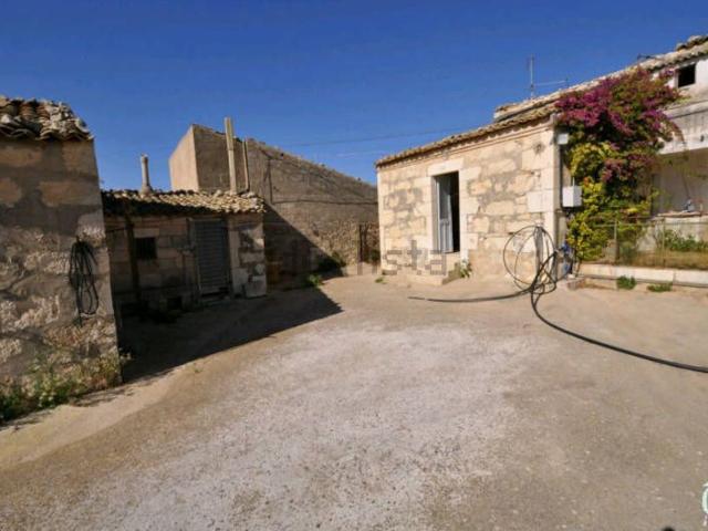 Villetta indipendente in vendita di 150 m² in Strada Provinciale 80