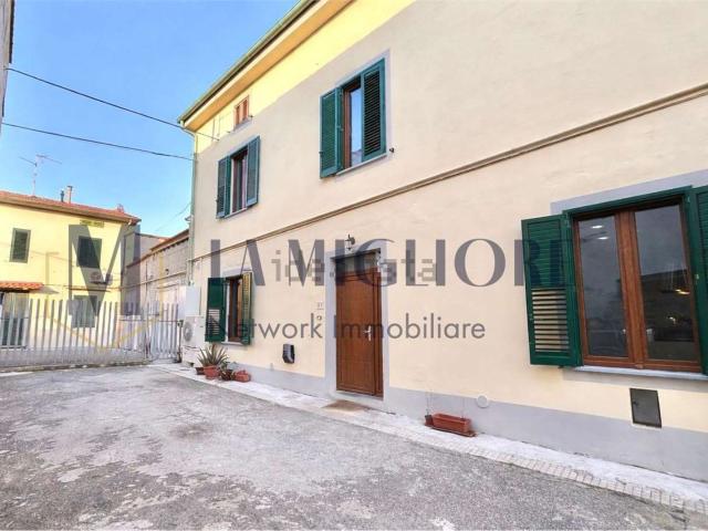 Villetta indipendente in vendita di 151 m² in Traversa delle Caserane, 27