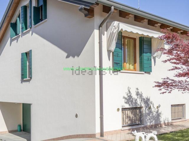 Villetta indipendente in vendita di 151 m² in Via Ca&apos  Lin