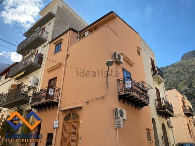 Villetta indipendente in vendita di 151 m² in Via Guzzari