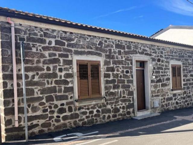Villetta indipendente in vendita di 151 m² in Via Iosto, 8