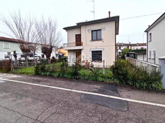 Villetta indipendente in vendita di 151 m² in Via IV Novembre, 1