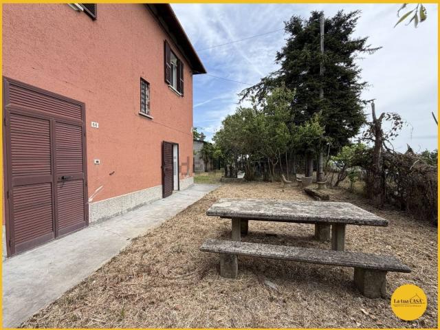 Villetta indipendente in vendita di 151 m² in Via Pianella, 72